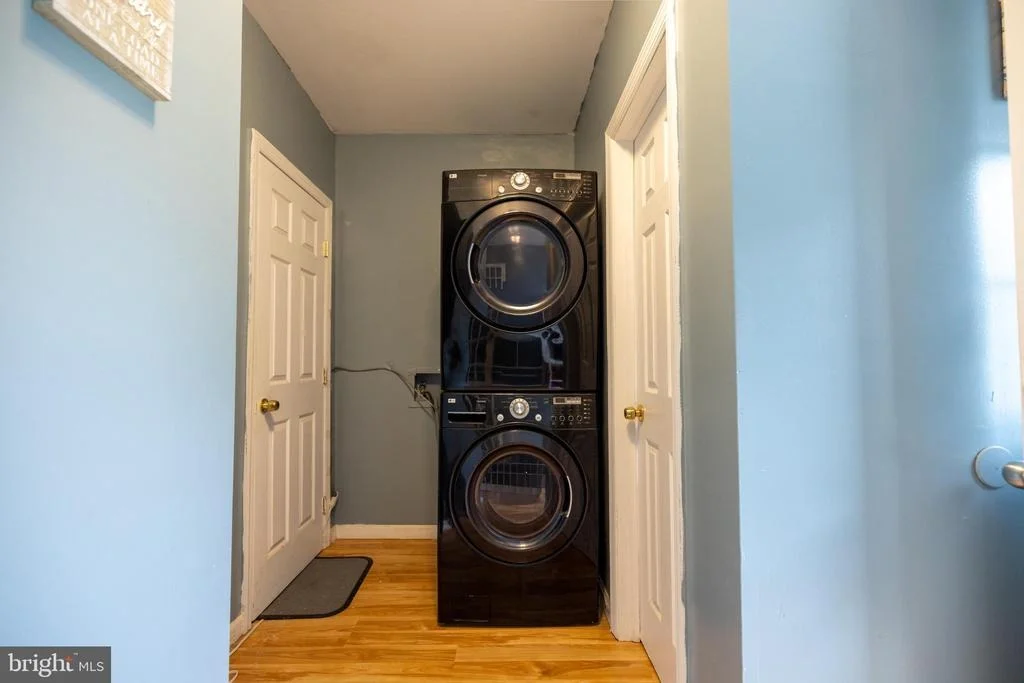 Photo of 39 E 2ND AVENUE