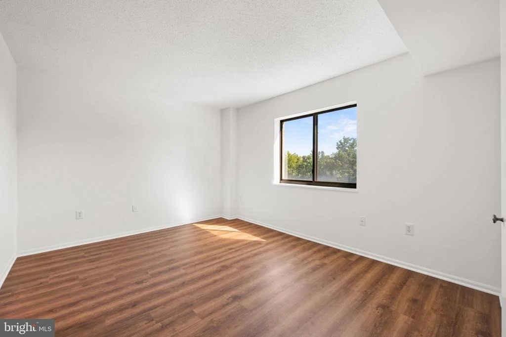Photo of Unit 3601 at 15115 INTERLACHEN DRIVE