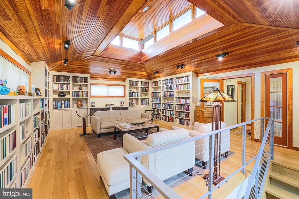 Photo of 6300 SHELRICK DRIVE