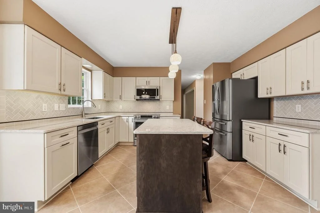 Photo of 376 WINGED FOOT DRIVE