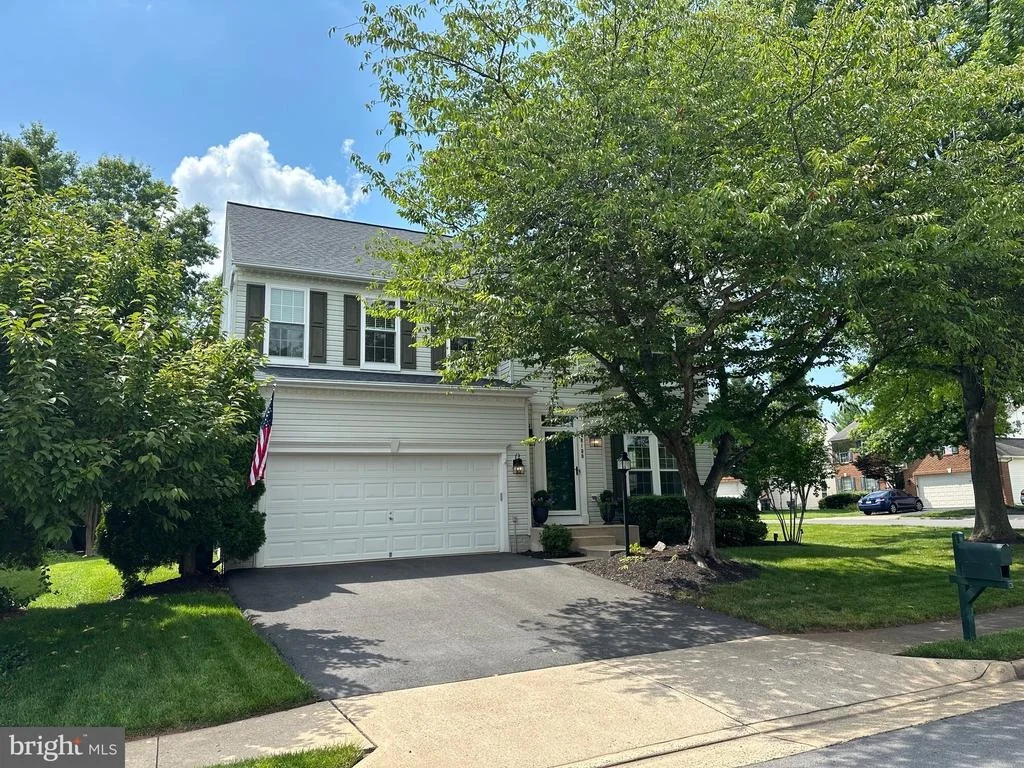 Photo of 8100 LANDFALL COURT