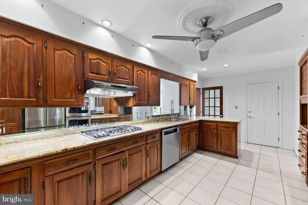 Photo of 20340 SILVER LAKE DRIVE