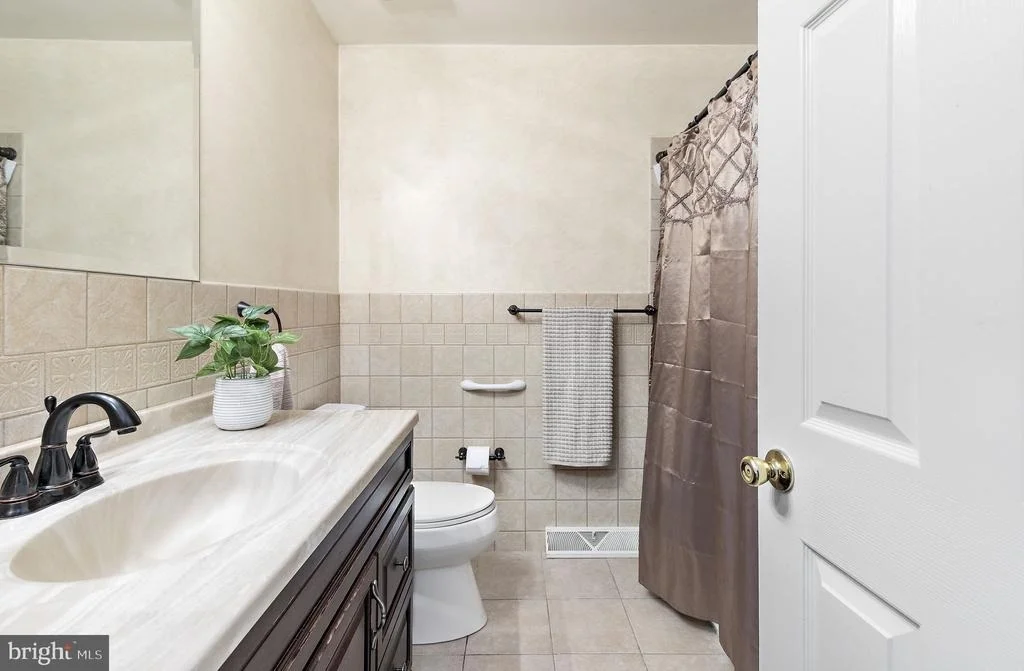 Photo of 1404 RYAN ROAD