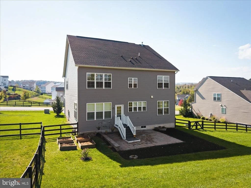 Photo of 35924 PLATINUM DRIVE