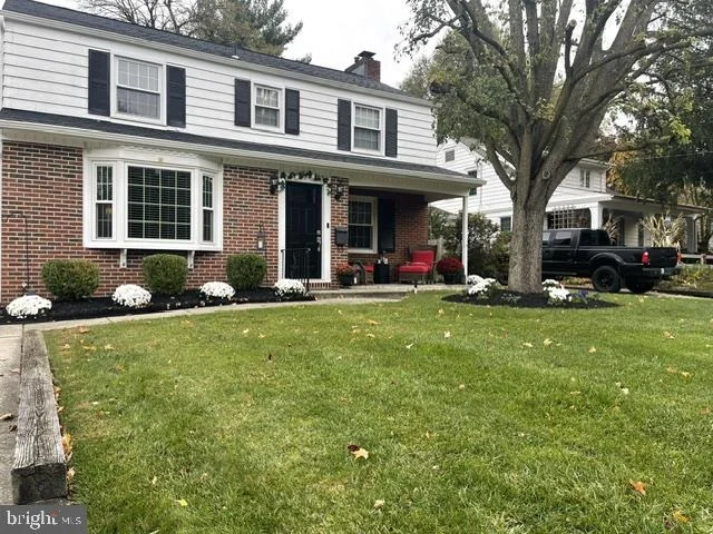 Photo of 321 N STANWICK ROAD