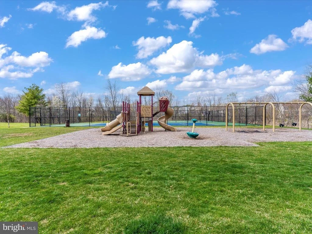 Photo of 605 CROSSOVER COURT