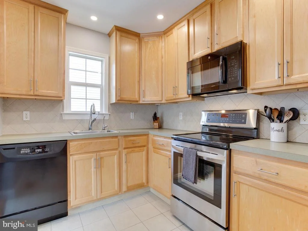 Photo of 132 OAKWOOD ROAD