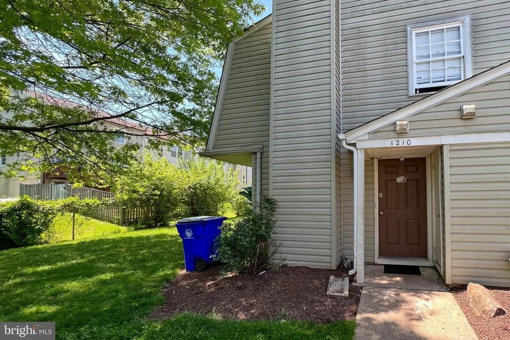 Photo of Unit 1210B at 1210 DANIELLE DRIVE