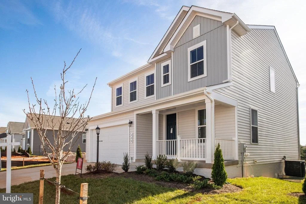 Photo of 620 CLOVER LANE