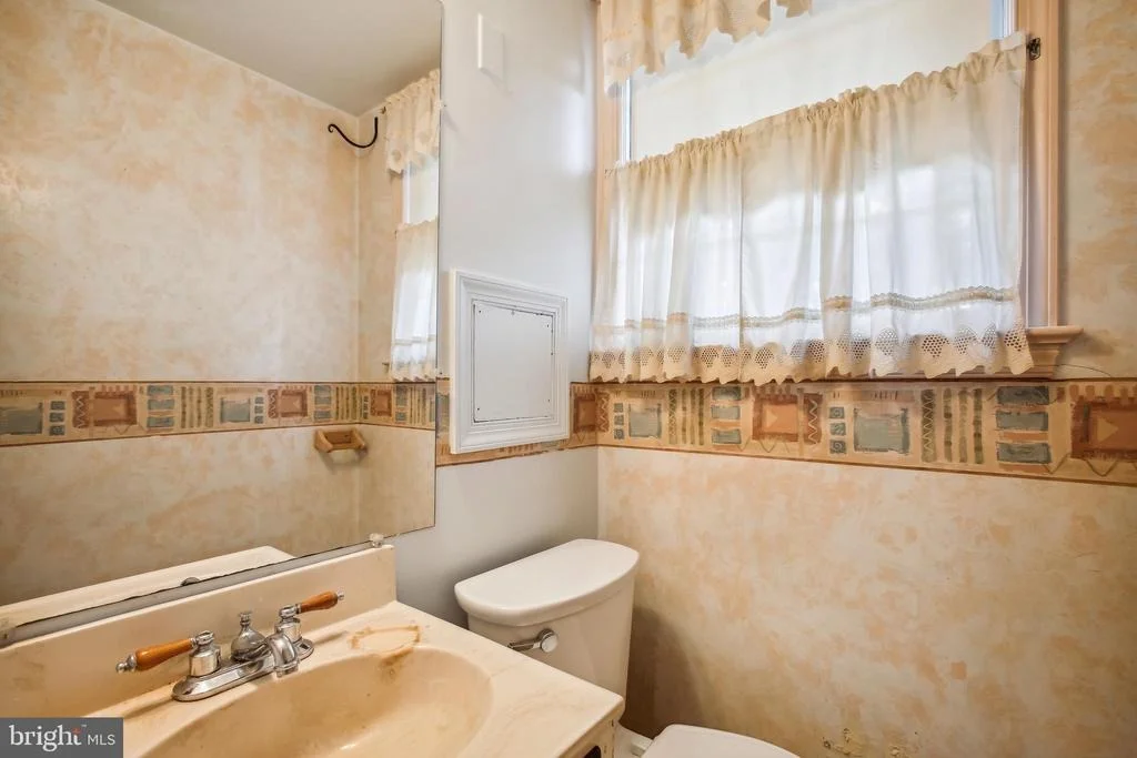 Photo of 1114 CROTON DRIVE
