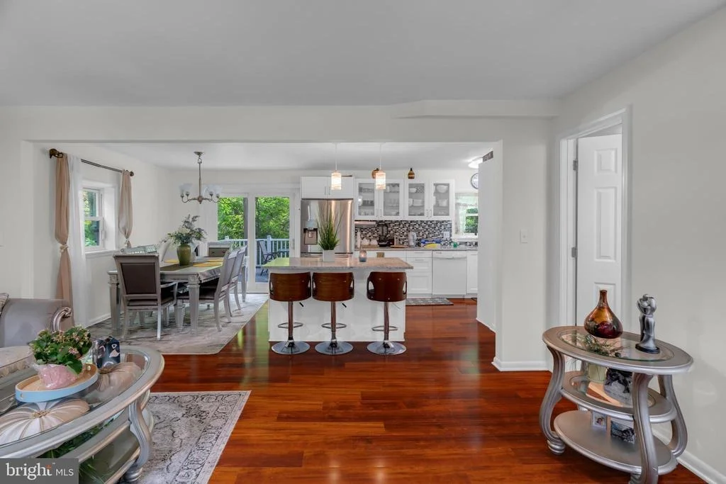 Photo of 4320 IVY GLEN ROAD