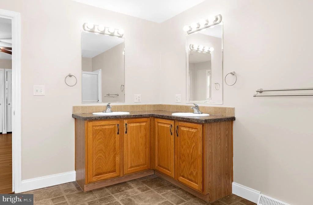 Photo of 7214 DOGWOOD ROAD