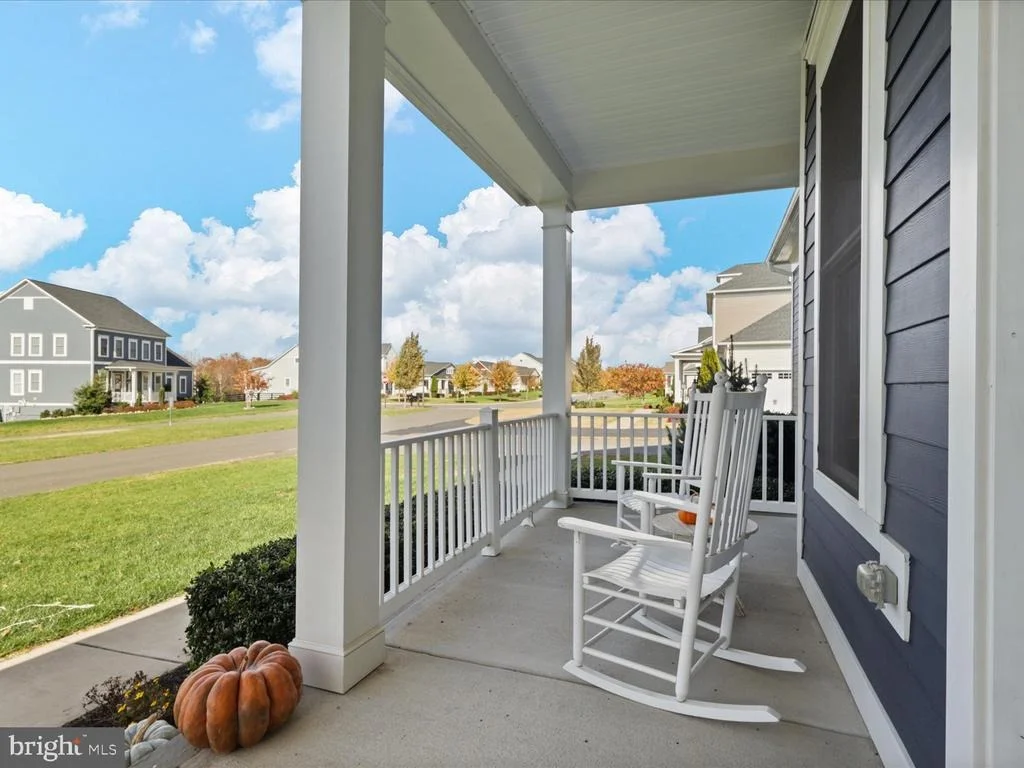 Photo of 25970 LIQUIDAMBAR LANE