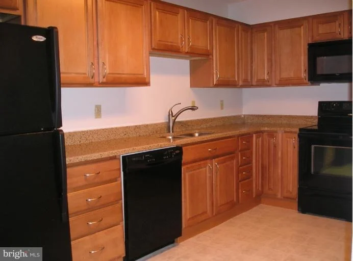 Photo of Unit 4324 at 15100 INTERLACHEN DRIVE