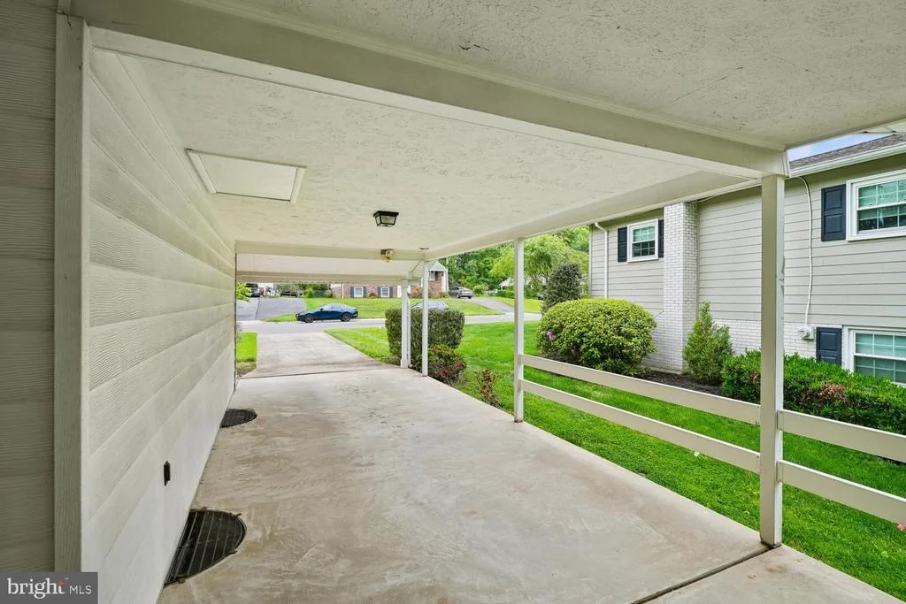 Photo of 205 TULIP DRIVE