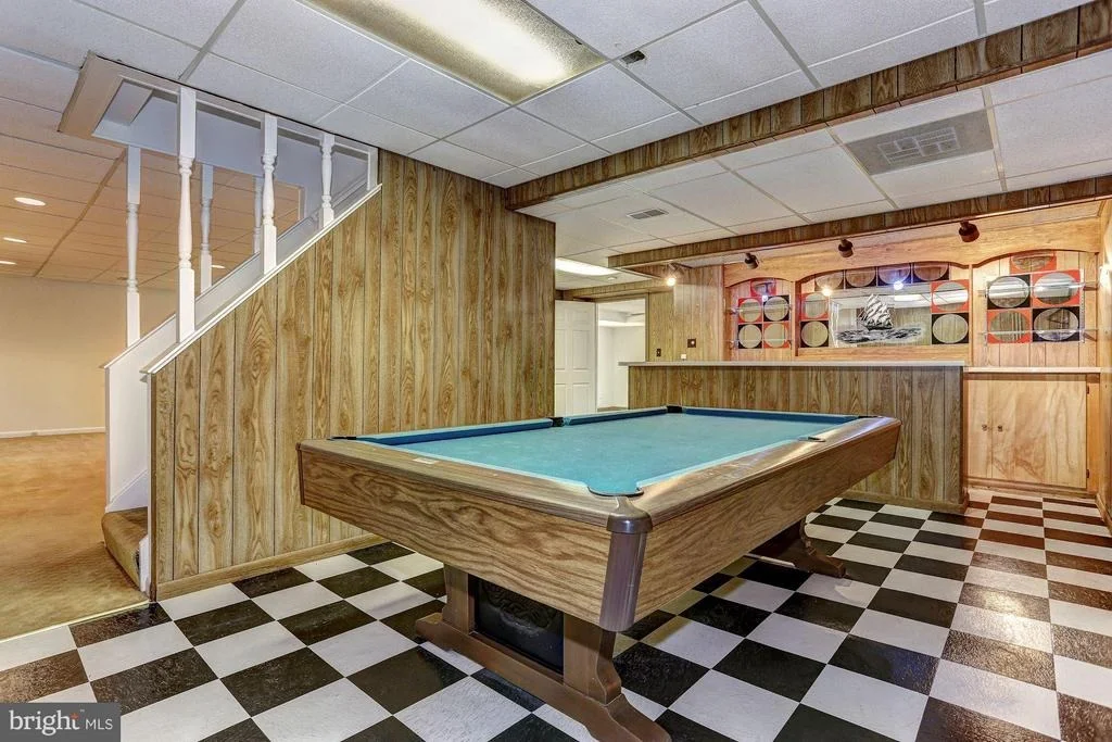 Photo of 18312 QUEEN ELIZABETH DRIVE