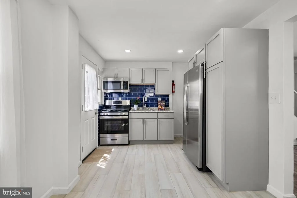 Photo of 12111 BLUHILL ROAD