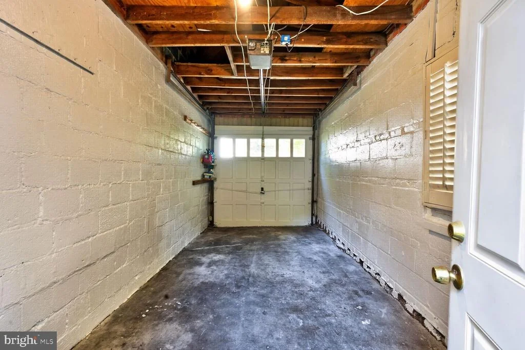 Photo of 8201 LARRY PLACE