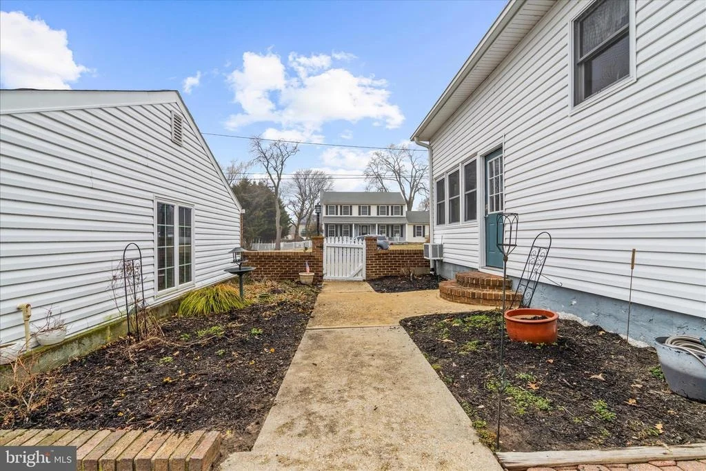 Photo of 7803 LINTHICUM ROAD
