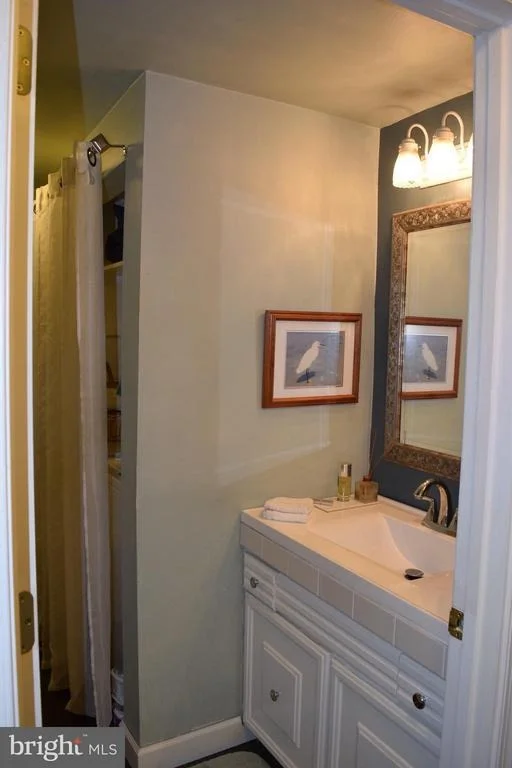 Photo of Unit 21B at 3625 GLEN EAGLES DRIVE