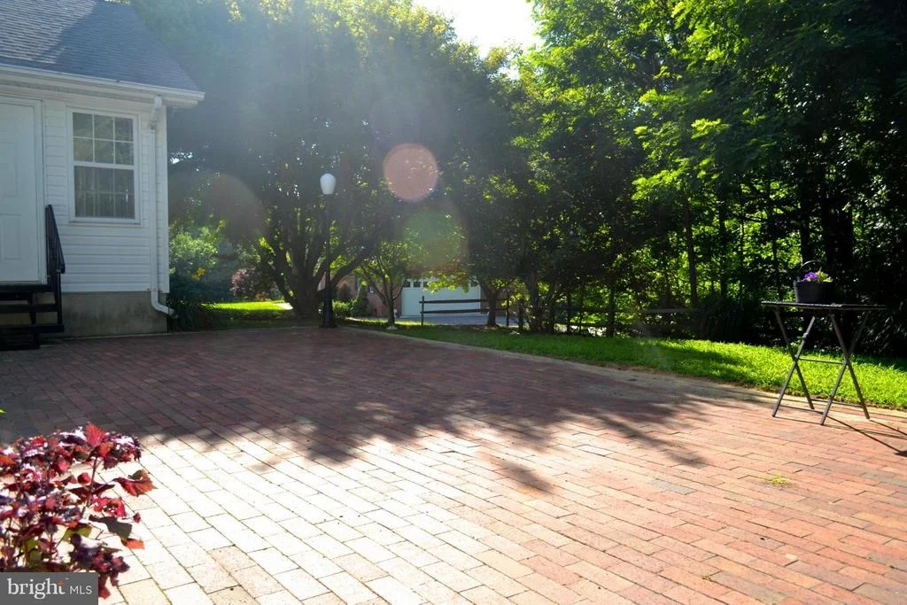 Photo of 25 W END BOULEVARD