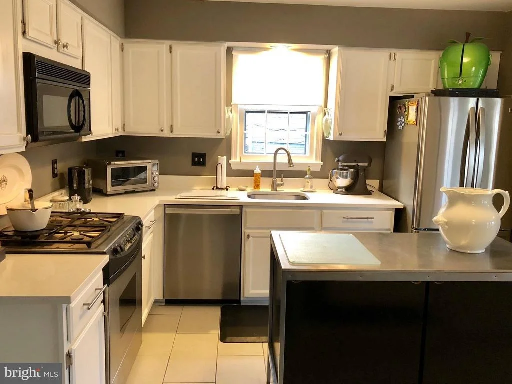 Photo of 1631 STOWE ROAD