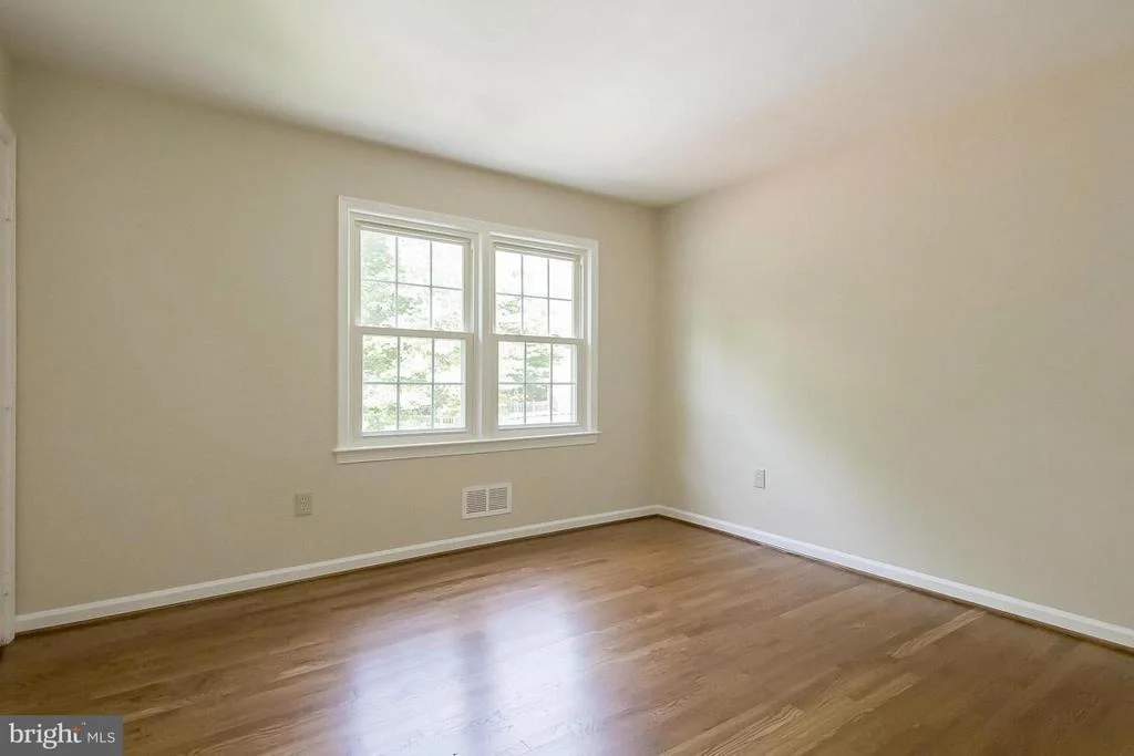 Photo of 2605 VILLAGE LANE