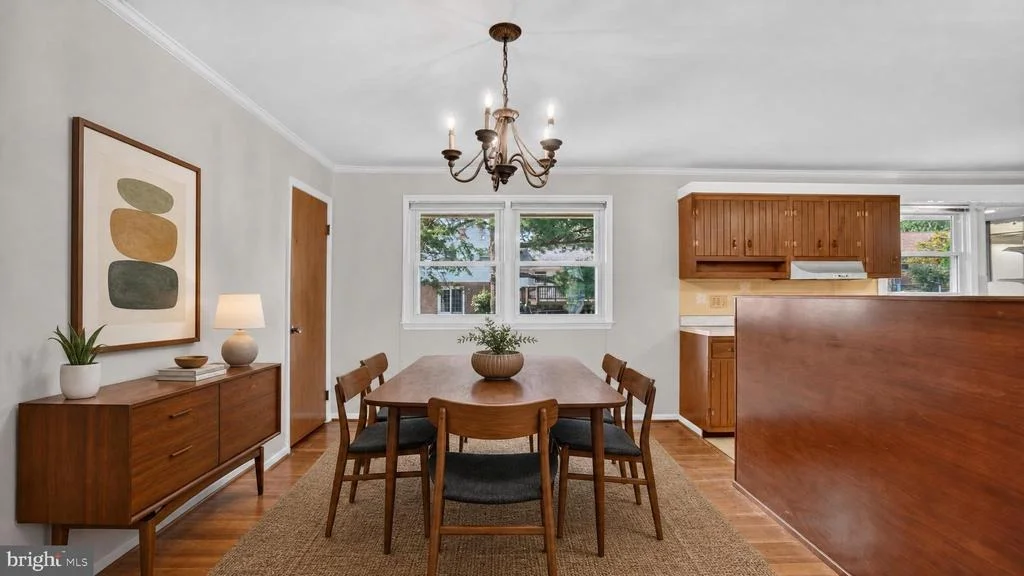 Photo of 3131 CASTLELEIGH ROAD