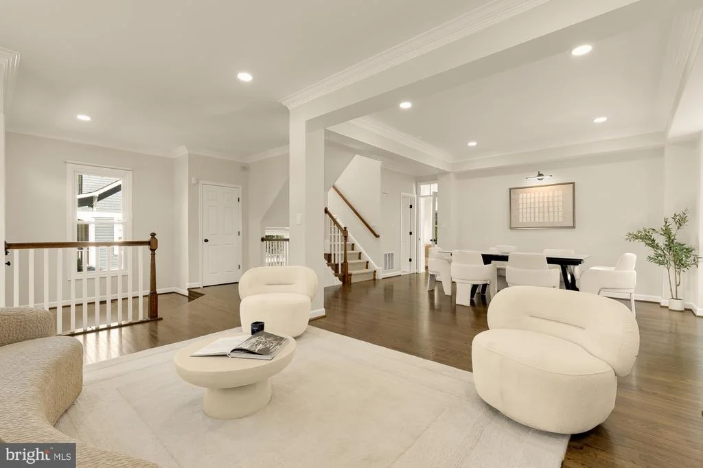 Photo of 1505 SPRING VALE AVENUE