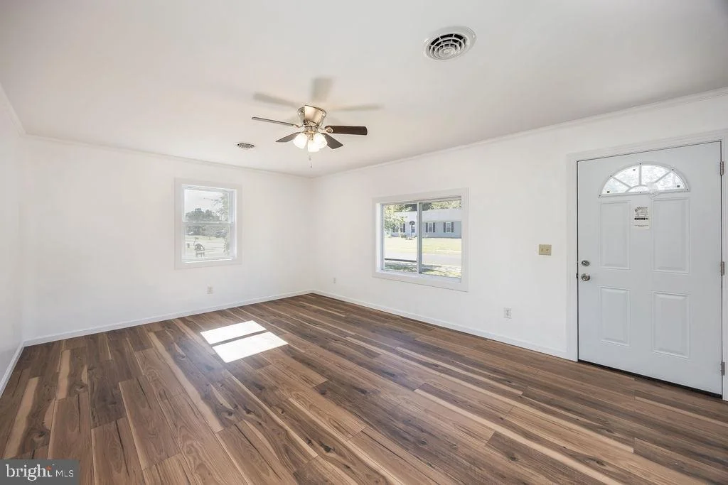 Photo of 813 PRICE ROAD