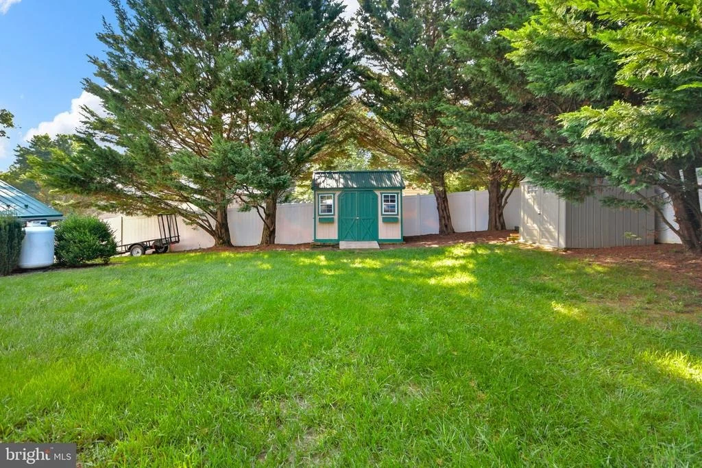 Photo of 16902 READING DRIVE