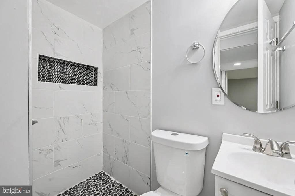 Photo of 4902 GILRAY DRIVE