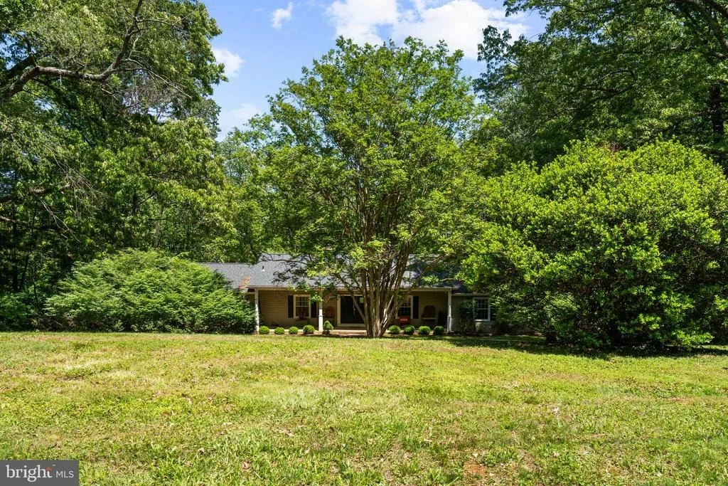Photo of 7281 FORREST ROAD