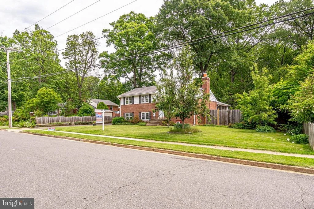 Photo of 4235 SIDEBURN ROAD