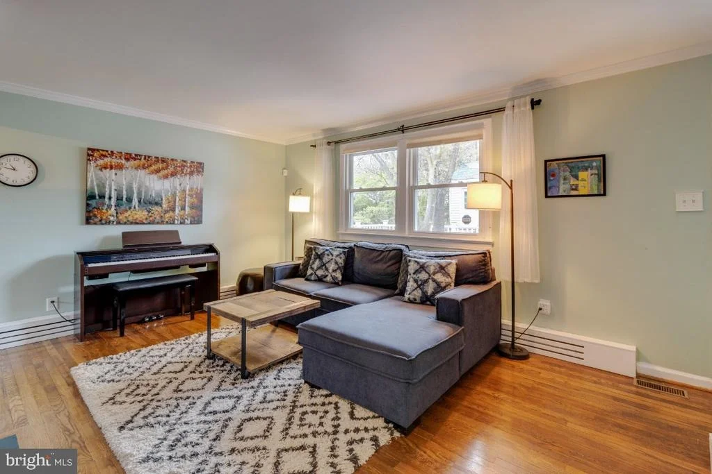 Photo of 903 ROBIN ROAD