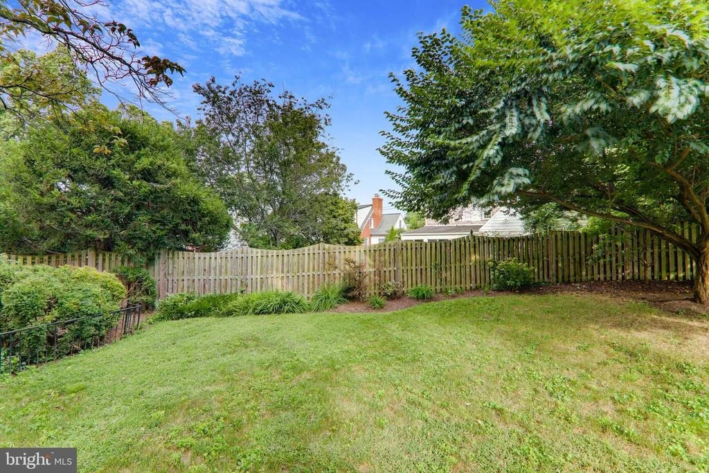 Photo of 8605 SPRINGVALE ROAD