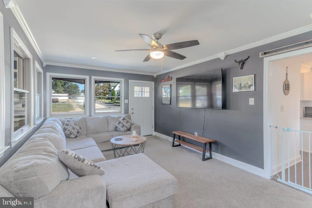 Photo of 300 3RD AVENUE