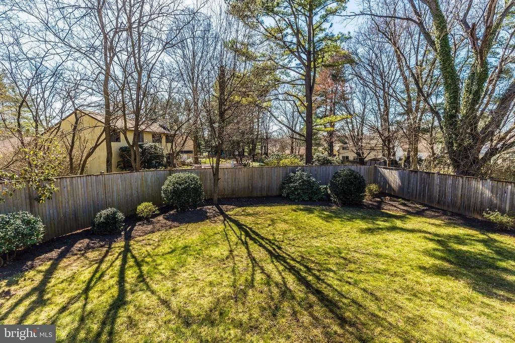 Photo of 18334 DUTCHESS DRIVE