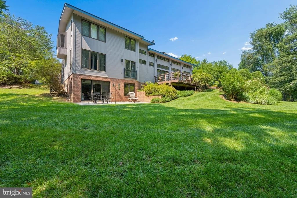 Photo of 17026 BARN RIDGE DRIVE