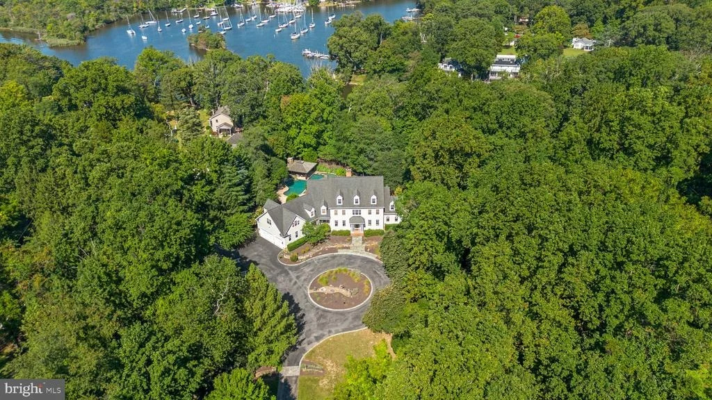 Photo of 370 EAGLE HILL ROAD