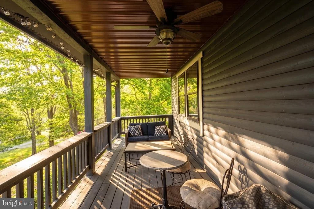 Photo of 253 GLEANINGS DRIVE
