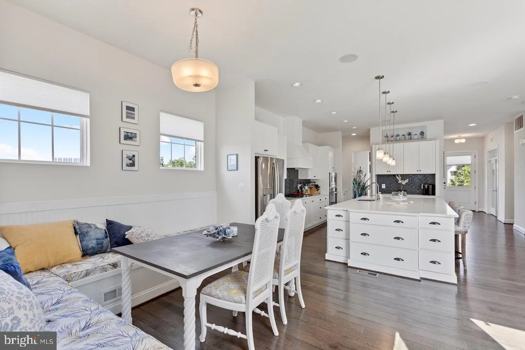 Photo of 22986 BUBBLING BROOK DRIVE