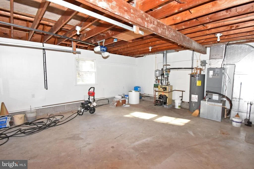 Photo of 4011 GROSSE POINT DRIVE