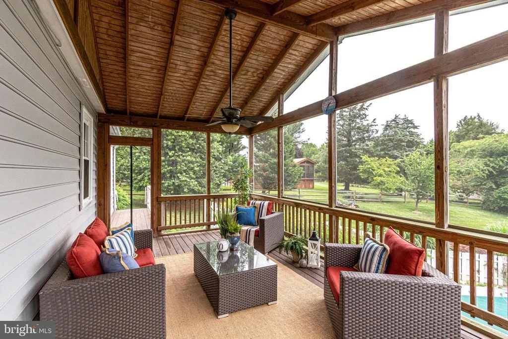 Photo of 1399 PARK LAKE DRIVE