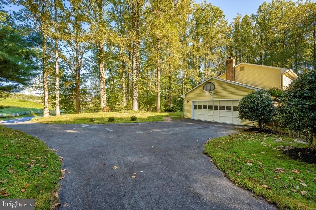 Photo of 18605 BROOKE ROAD