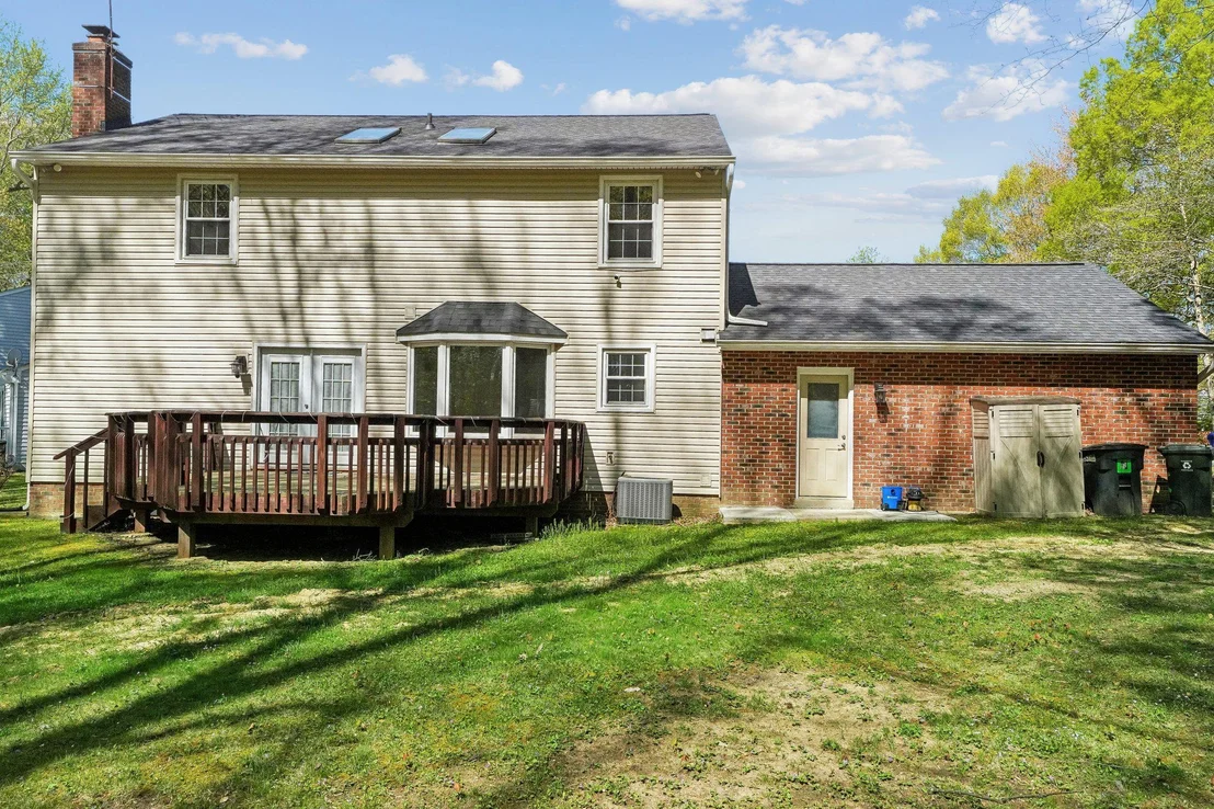 Photo of 8600 VALLEY DR