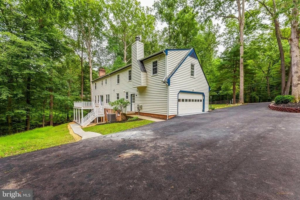 Photo of 10424 HAMPTON ROAD