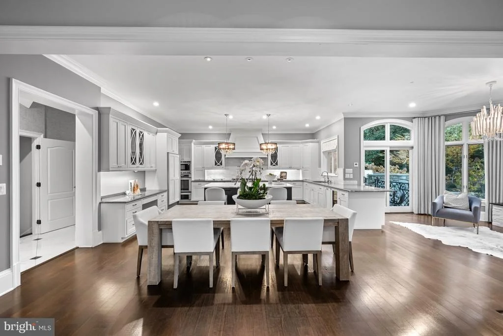 Photo of 8305 FOX HAVEN DRIVE