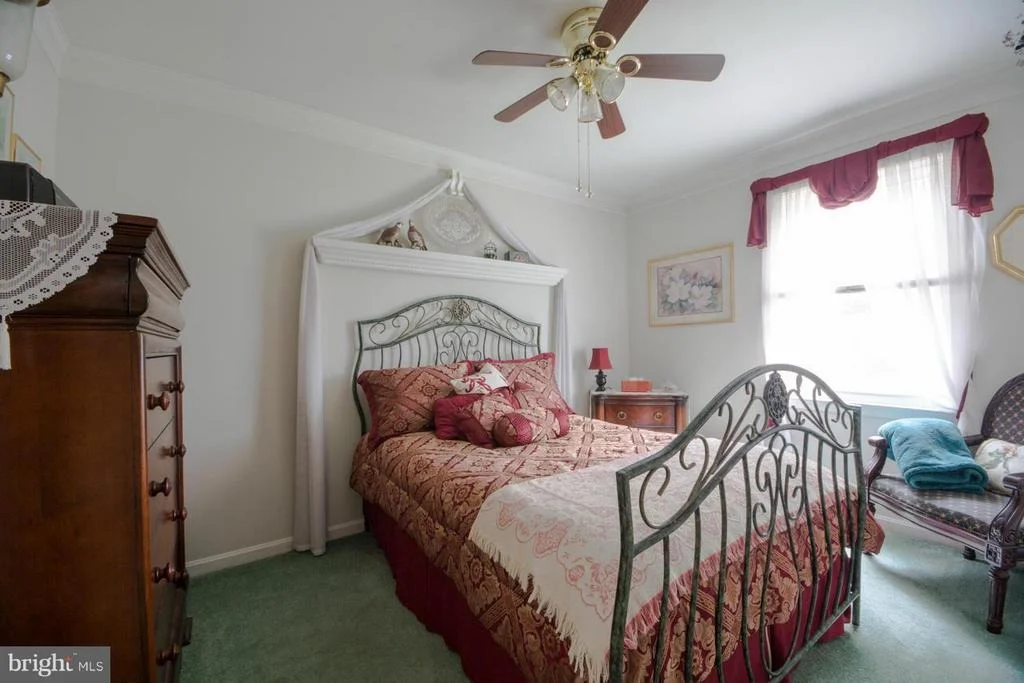 Photo of 1321 CALVERT BEACH ROAD