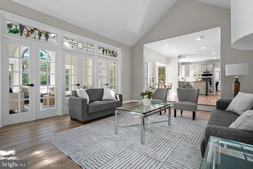 Photo of 9425 FLOWERDEN LANE